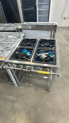 Fogão industrial inox  4 bocas 2 simples e 2 duplas Novo  