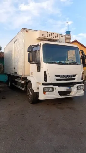 IVECO 170E22 2013 UNICO DONO KM233 MOTOR CUMINS 6 MARCHAS REDUZIDO