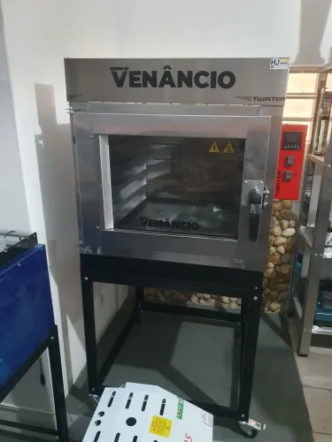 JR. Forno Elétrico Venâncio Twister