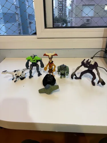 Bonecos diversos, 15,00 cada, ler descrição