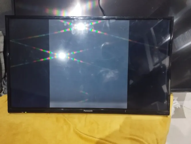 TV com problema no display Panasonic 32