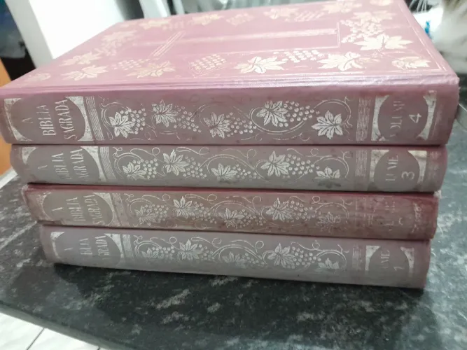 Bíblia Sagrada Completa 4 Volumes do ano 1962