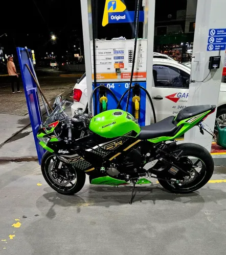 Vendo uma kawasaki ninja 636 ano 2020