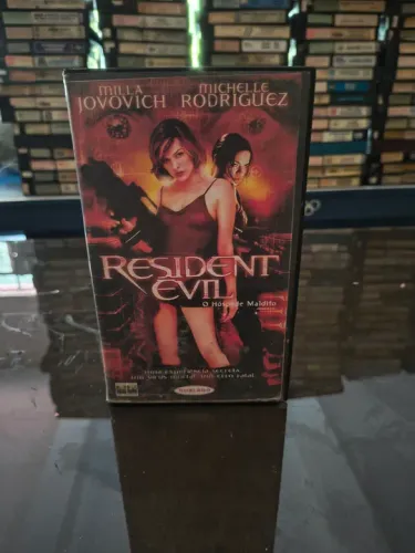 DVD Resident Evil - O Hóspede Maldito dublado