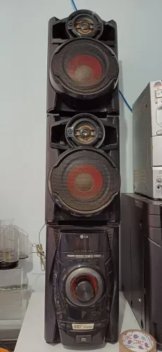 Som lg xboom Rad114 110w rms com caixas e controle