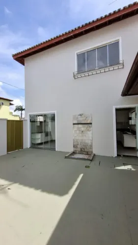 Condomínio Cidade Jardim I - Alugo Duplex Com 03 Quartos Sendo 01 Suite Master Com Closet.