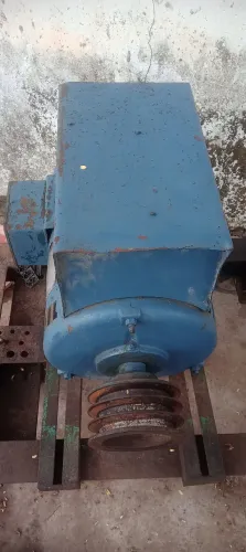 Gerador 6KVA sem a base.