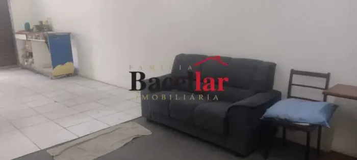 Loja : / Comercial / Pilares