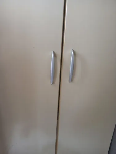 Guarda roupa de solteiro 