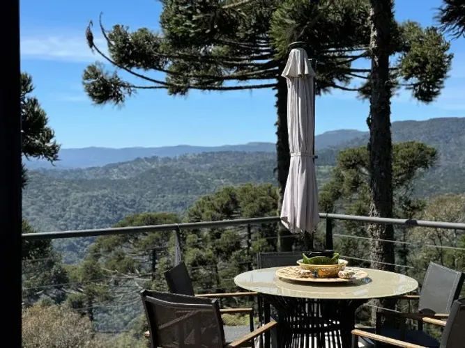 Belíssima casa nas montanhas à venda em Mundo Novo, Urubici-SC