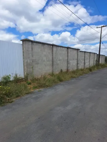 Terrenos, dois juntos total 600m 