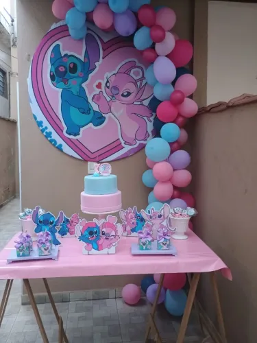 Decorações festa Stitch, princesas, vera e o reino do arco íris e patrulha canina