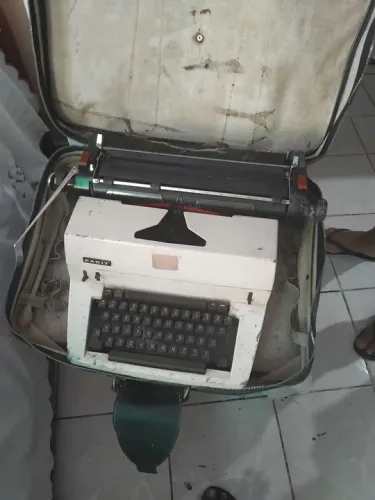 Máquina de Escrever usada