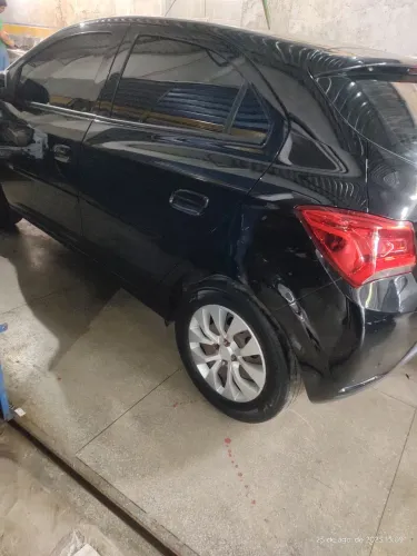 porta dianteira esquerda Onix 2018
