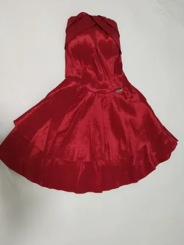 Vestido de festa curto vermelho