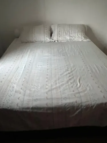 Cama box + Colchão Ortobom T-Látex Pro-Saúde + Colchas - Não faço entrega e nem desmonto