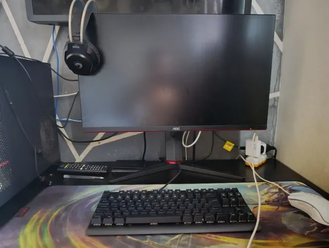 MONITOR AOC DE 27 POLEGADAS E 144Hz