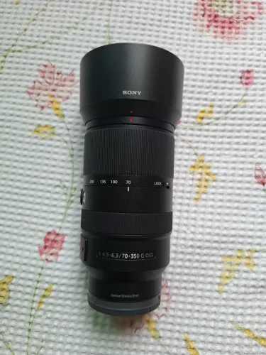 Sony E 70-350mm f/4.5-6.3 G OSS | APS-C, Zoom, lente super teleobjetiva (SEL70350G)