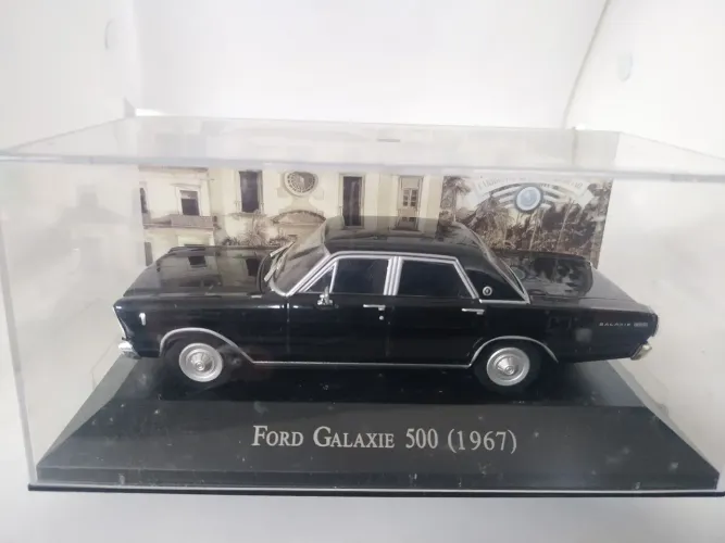 Miniatura Ford Galaxie 500 (1967) - 1/43