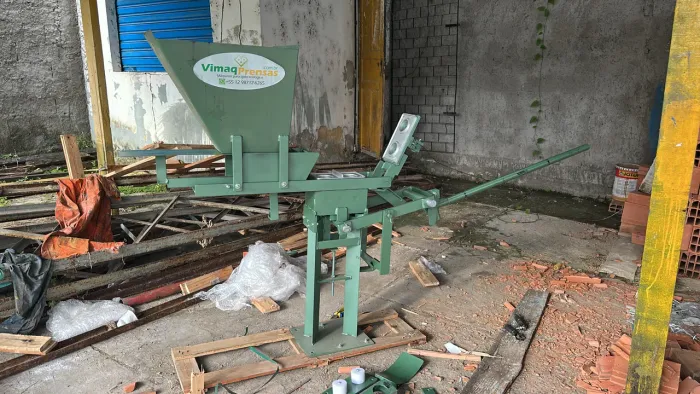 Prenda manual tijolo ecológico