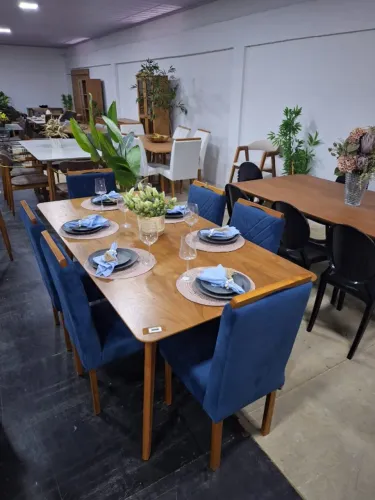 Mesa de Jantar com 6 cadeias EXCLUSIVA