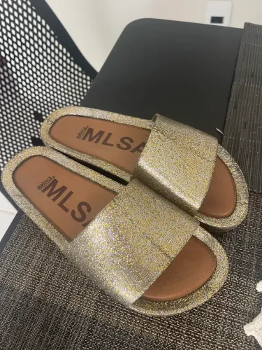 Melissa beach slide 37