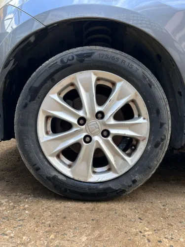 Roda Liga com Pneu Honda Fit 2013 Disponível