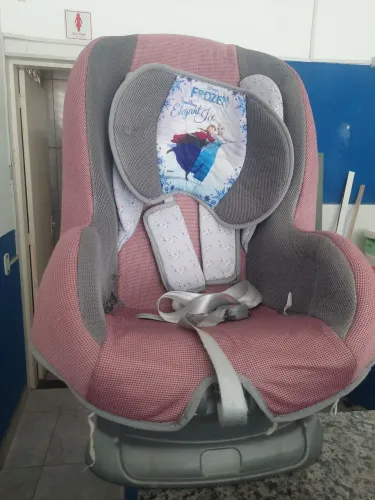 Cadeirinha de automóveis para bebê
