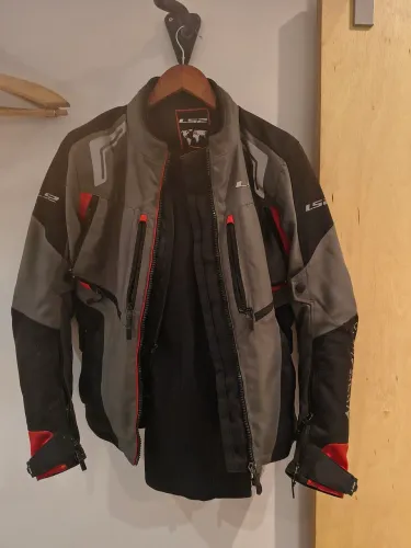 Jaqueta +calça  LS2( conjunto)