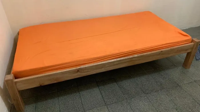 Cama de Madeira Solteiro