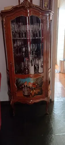 Cristaleira rústica