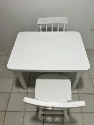 Mesinha e cadeiras Infantil 