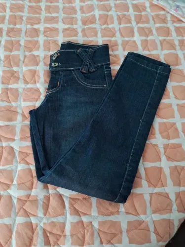 Calça jeans strech tamanho 6