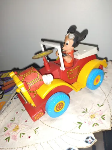 Brinquedo antigo Bate bumbo Estrela