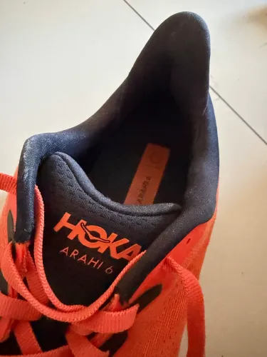 Hoka ARAHI 6 Tam. 40