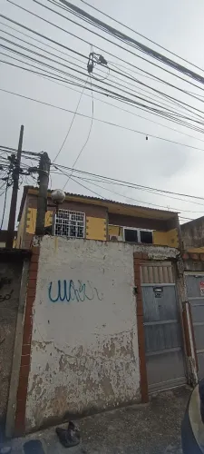 Vendo sobrado na Pavuna 150mil aceita 100mil de entrada próximo ao clube pavunense.