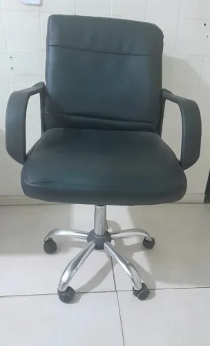 Cadeira Escritório Encosto Ergonômico Giratória com regulagem