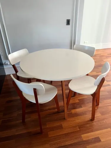 Conjunto Mesa Redonda Tok&Stok + 4 Cadeiras - Excelente Estado