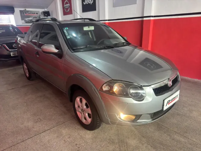 Strada 2015 Cabine Dupla 3 Portas 