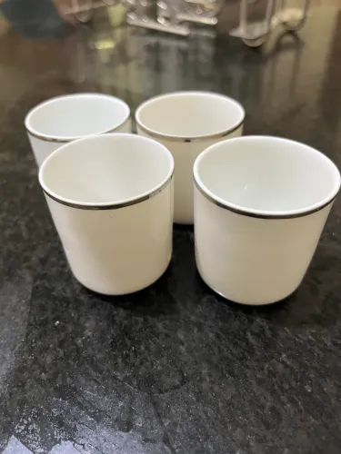 Conjunto raro de 4 Copos Porcelana Mauá