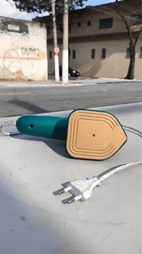 Ferro de passar de viagem 