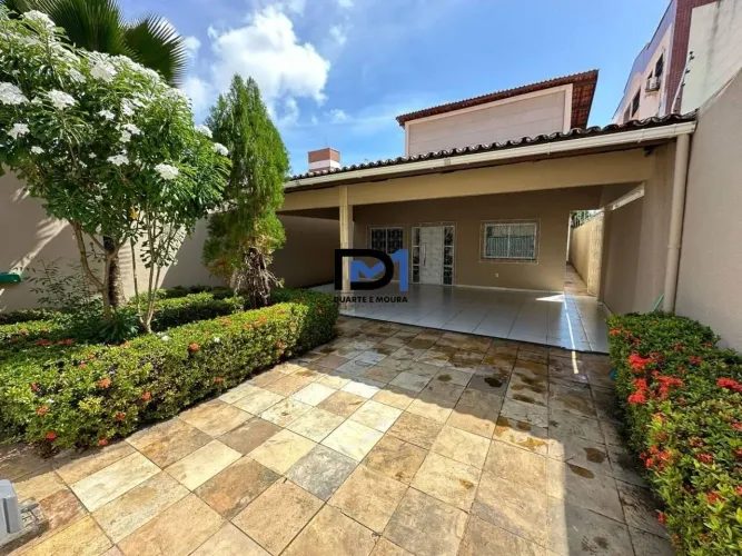 Casa com 4 dormitórios para alugar, 150 m² por R$ 4.400/mês - Sapiranga - Fortaleza/CE