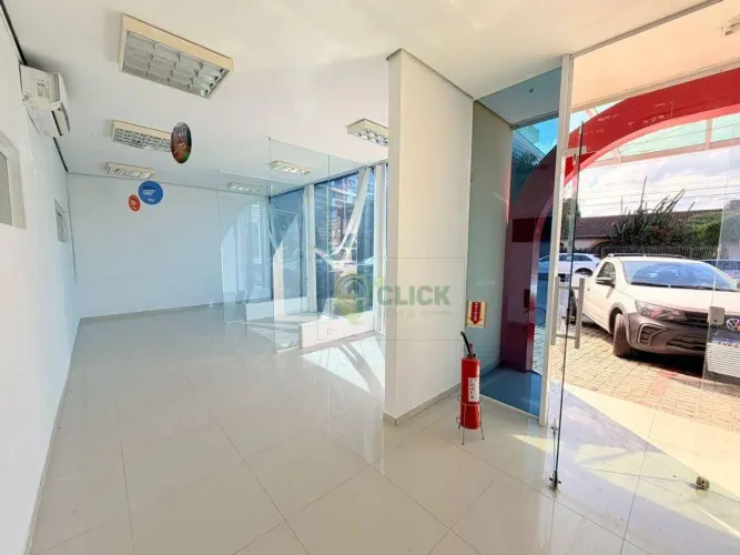 Amplo imóvel comercial para locação no Santo Antonio