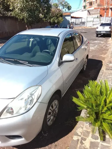 Nissan Versa SV 1.6 16V Flex Fuel 4P Mec. 2014