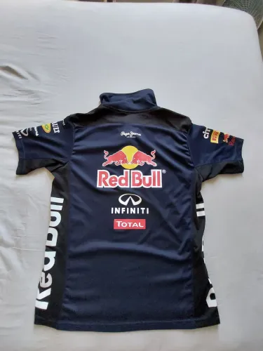 Camiseta Polo, RedBull, Tamanho M.