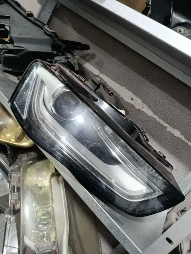 Farol Audi a4  original 2013 a 2016 lado passageiro 