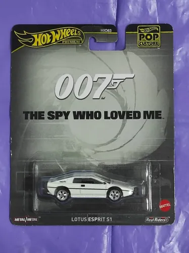 Hot Wheels Premium 007 - The Spy Who Loved Me - Lotus Esprit S1