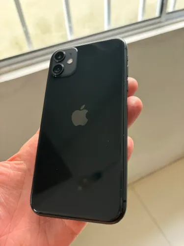 iPhone 11 - 64GB - Preto - Único Dono