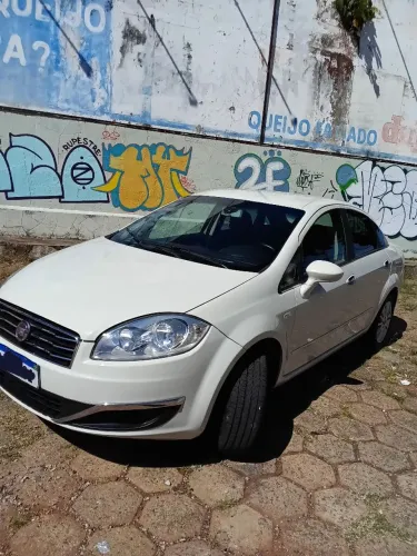Fiat Linea Essence Dualogic 1.8 Flex 16V 4P 2015