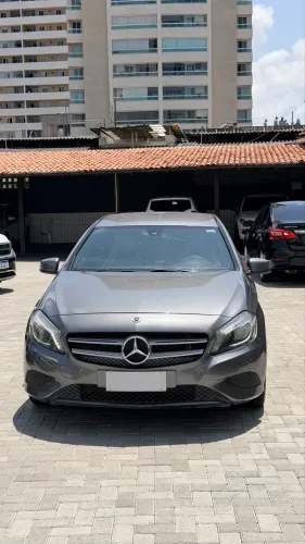 Mercedes-Benz Classe A 200 1.6 TB 16V Urban 156cv Aut. 2014